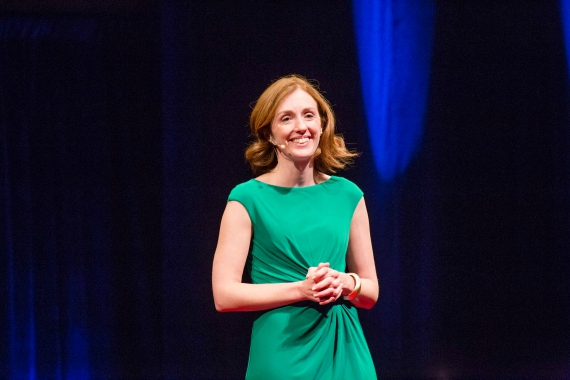 艾美·贝兹在TEDx大会上讲话