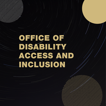 黑盒子上有部分银色和金色的圆圈，上面写着残疾人无障碍和包容办公室